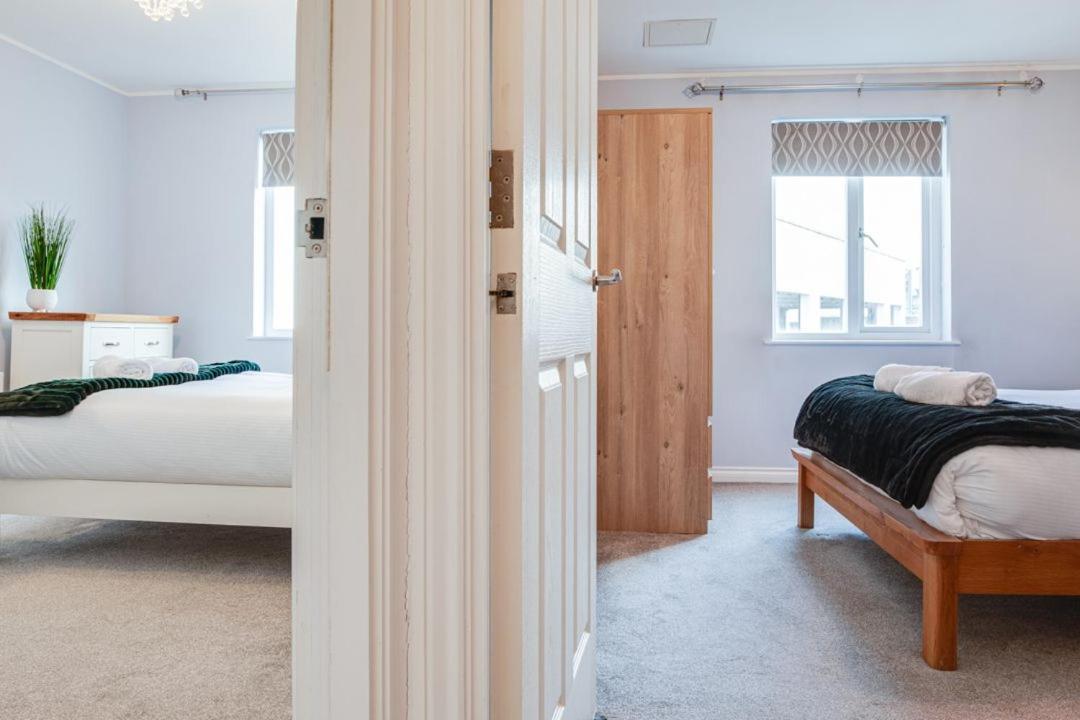 City Centre Top Floor Apartment In Belfast City Centre Екстер'єр фото